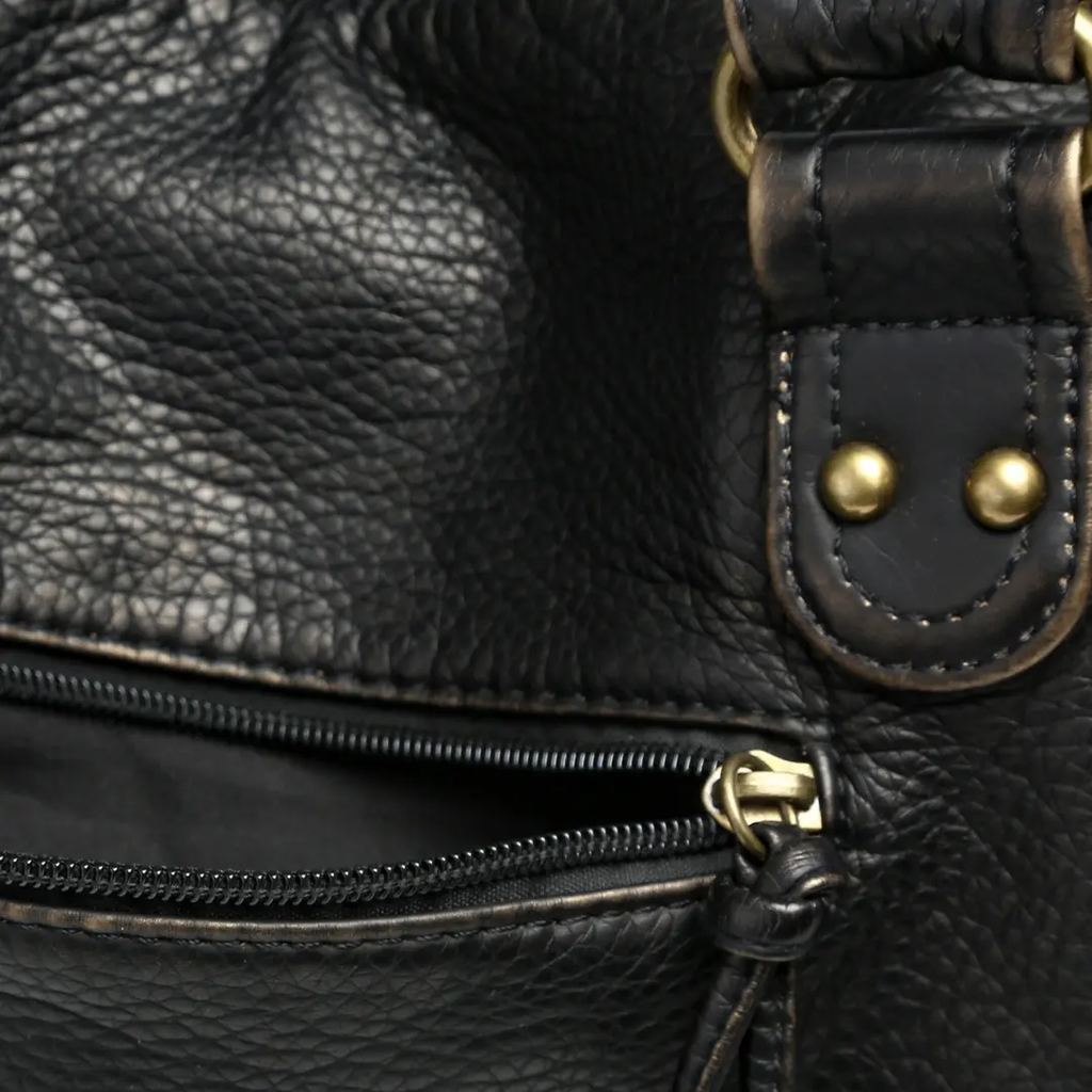 Soft Tote Handbag for Women – Elegant & Versatile