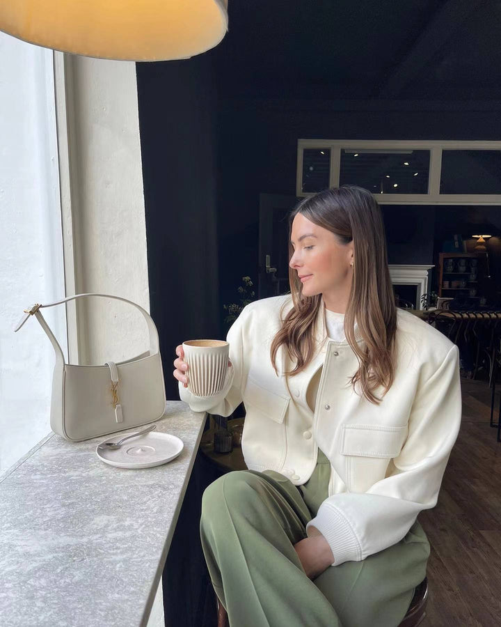 Stylish Bomber Jacket for Trendy Looks