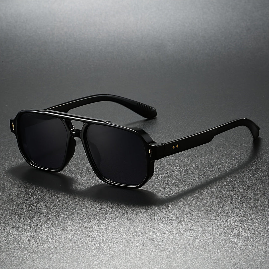 Stylish Oversized Sunglasses for Ultimate UV Protection Black