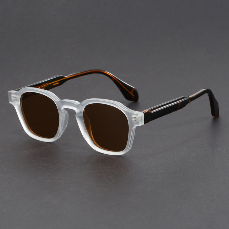 Stylish Sunglasses for Ultimate Sun Protection Clear