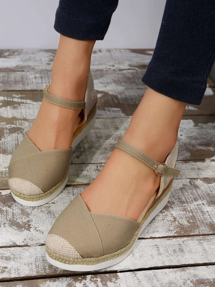 Woman's Closed Toe Wedge Sandals Khaki