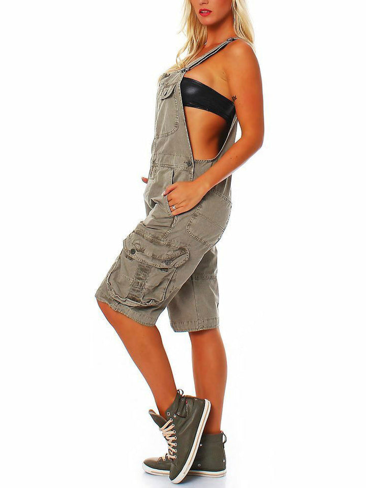 Emma | Latzshorts für Damen im Cargostil