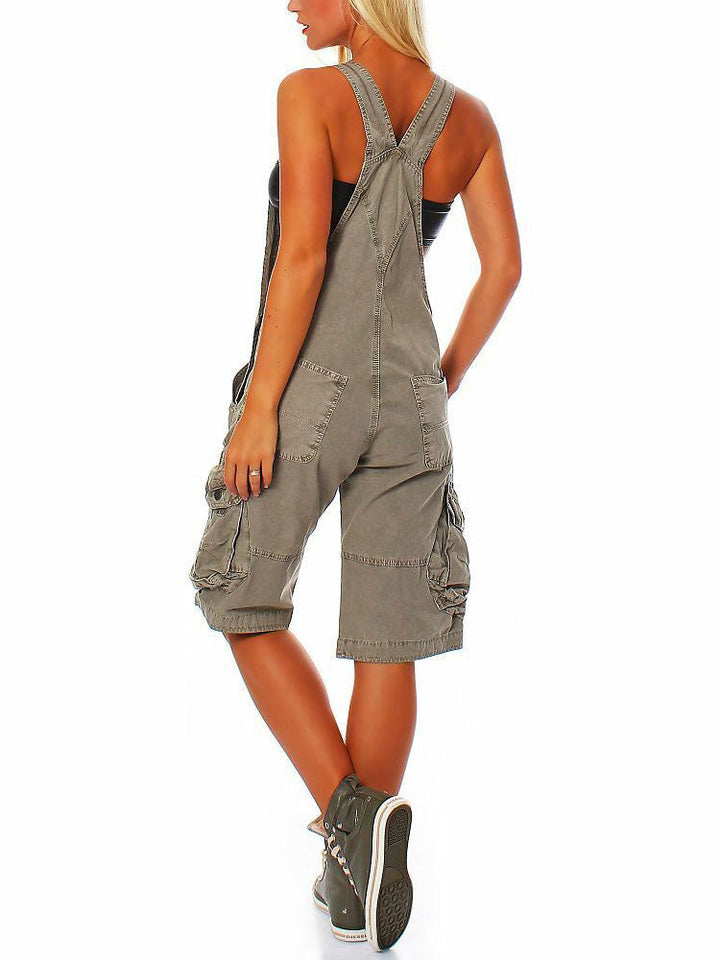 Emma | Latzshorts für Damen im Cargostil