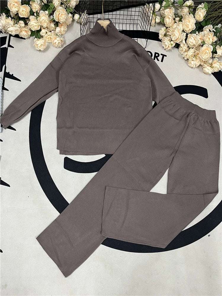 Women's 2-Piece Set - Stylish and Versatile Outfit Brown One Size