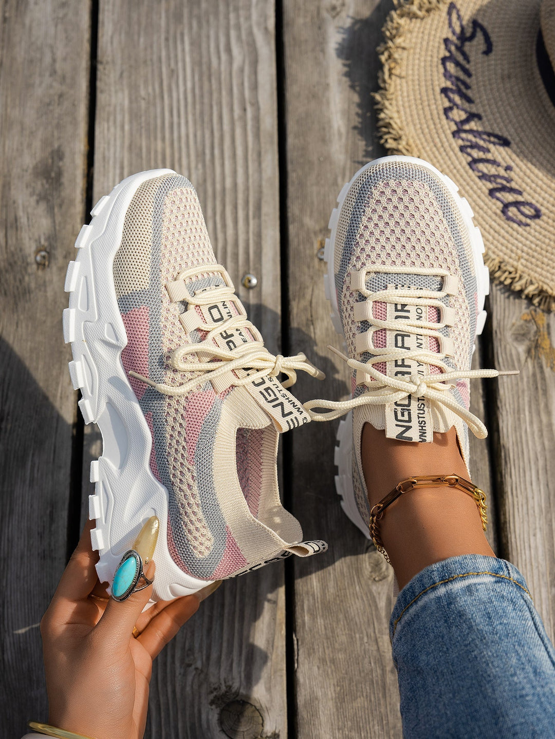 Women's Lightweight Flyknit Mesh Lace-Up Sneakers Card Pink Blue