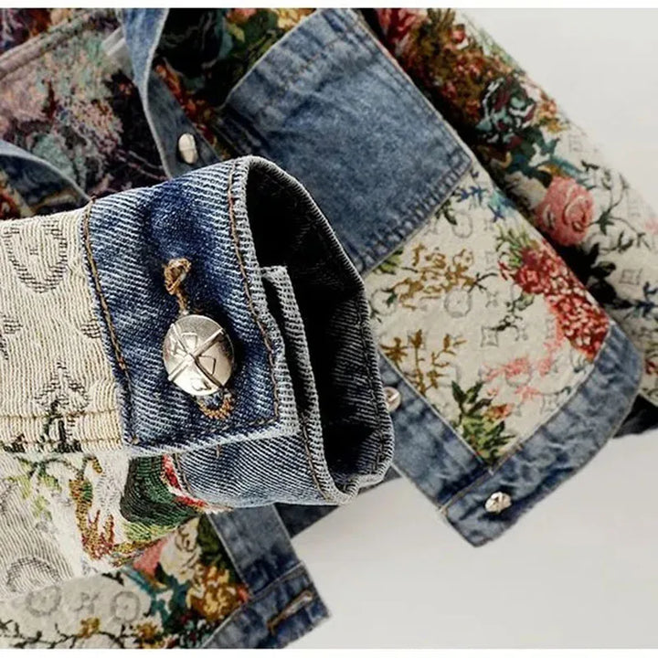 Women's Royale Jacket – Stylish and Versatile Outerwear.