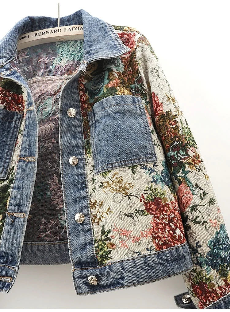 Women's Royale Jacket – Stylish and Versatile Outerwear.