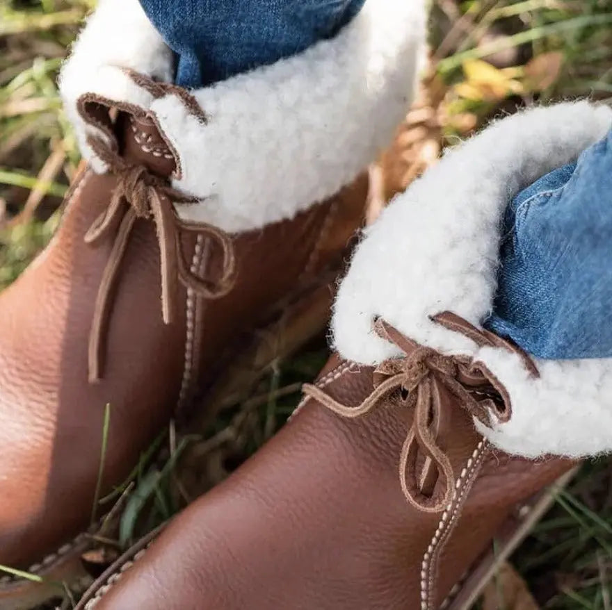 Women's Stylish Waterproof Black Boots – Cozy Winter Footwear Brown