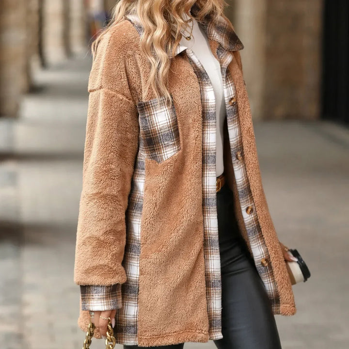 Women's Velvet Coat – Luxurious Comfort and Style.