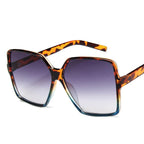 Trendy Women's Sunglasses – Stylish UV Protection Leopard