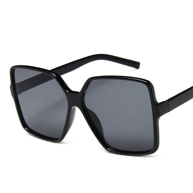 Trendy Women's Sunglasses – Stylish UV Protection Black