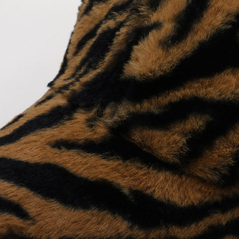 Cappellino da baseball in pile con stampa leopardata per tutte le stagioni