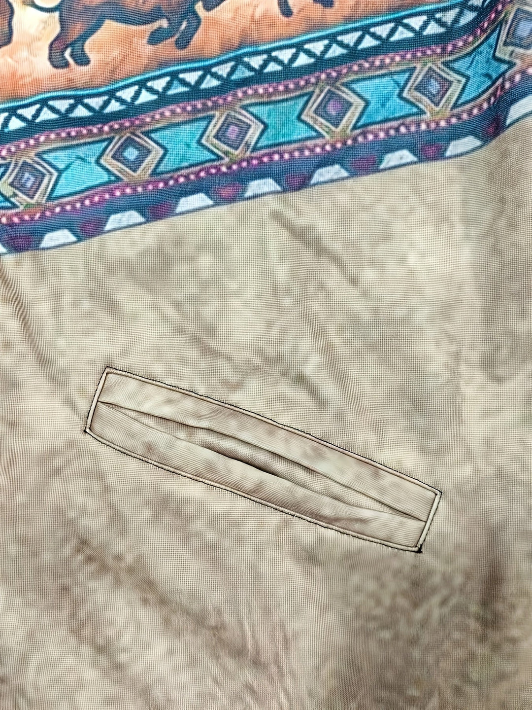 Pánská fleecem podšitá mikina s kapucí v westernovém stylu a zapínáním na zip