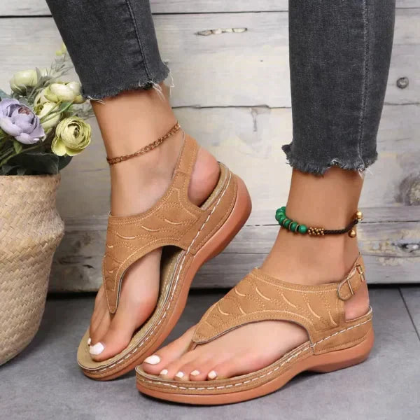 Comfortable Women's Strappy Leather Sandals - Stylish Footwear Brown