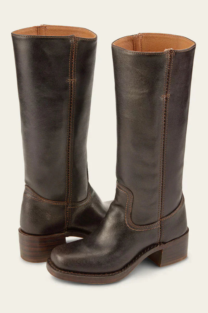 Botas de media caña para mujer con tacón cuadrado y detalle de costuras