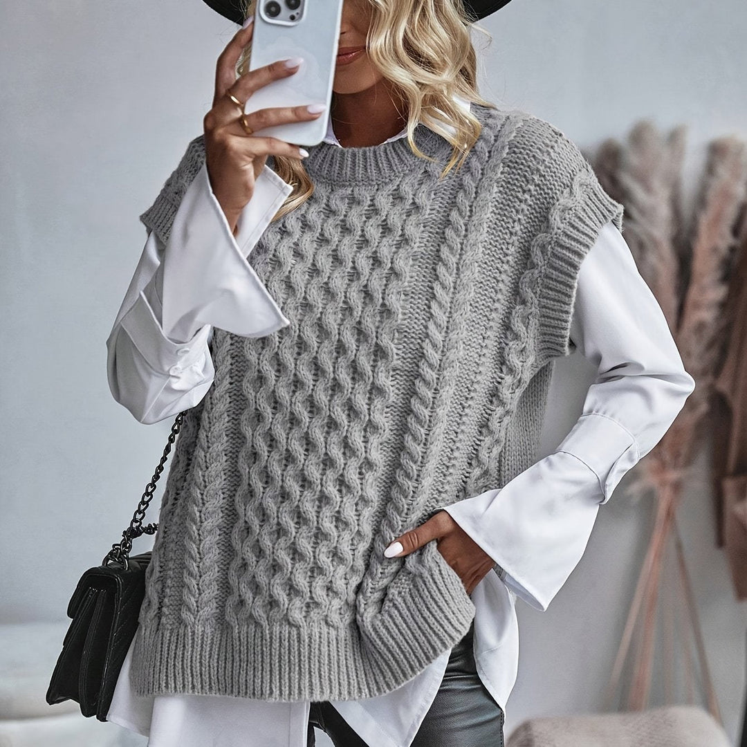 Dámská hřejivá svetrová vesta s copánkovým vzorem