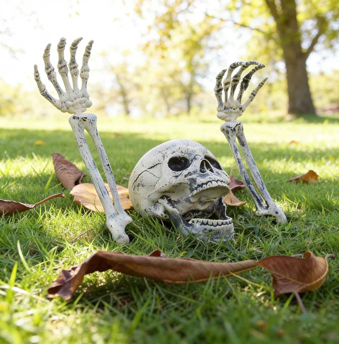 Halloweenovy realistické zápichy v podobě kostlivců pro venkovní dekoraci trávníku