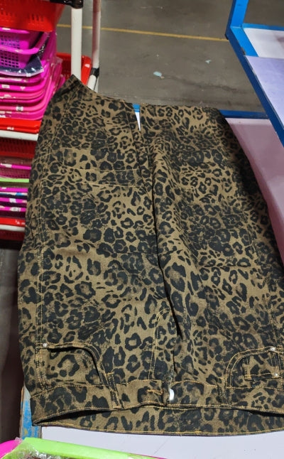 High-Stretch Mid-Rise Barrel Jeans Leopard print