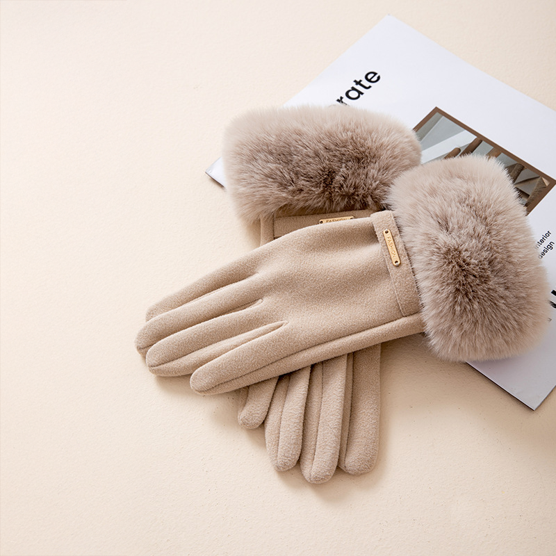 Luxurious Faux Fur Cashmere Gloves for Ultimate Warmth