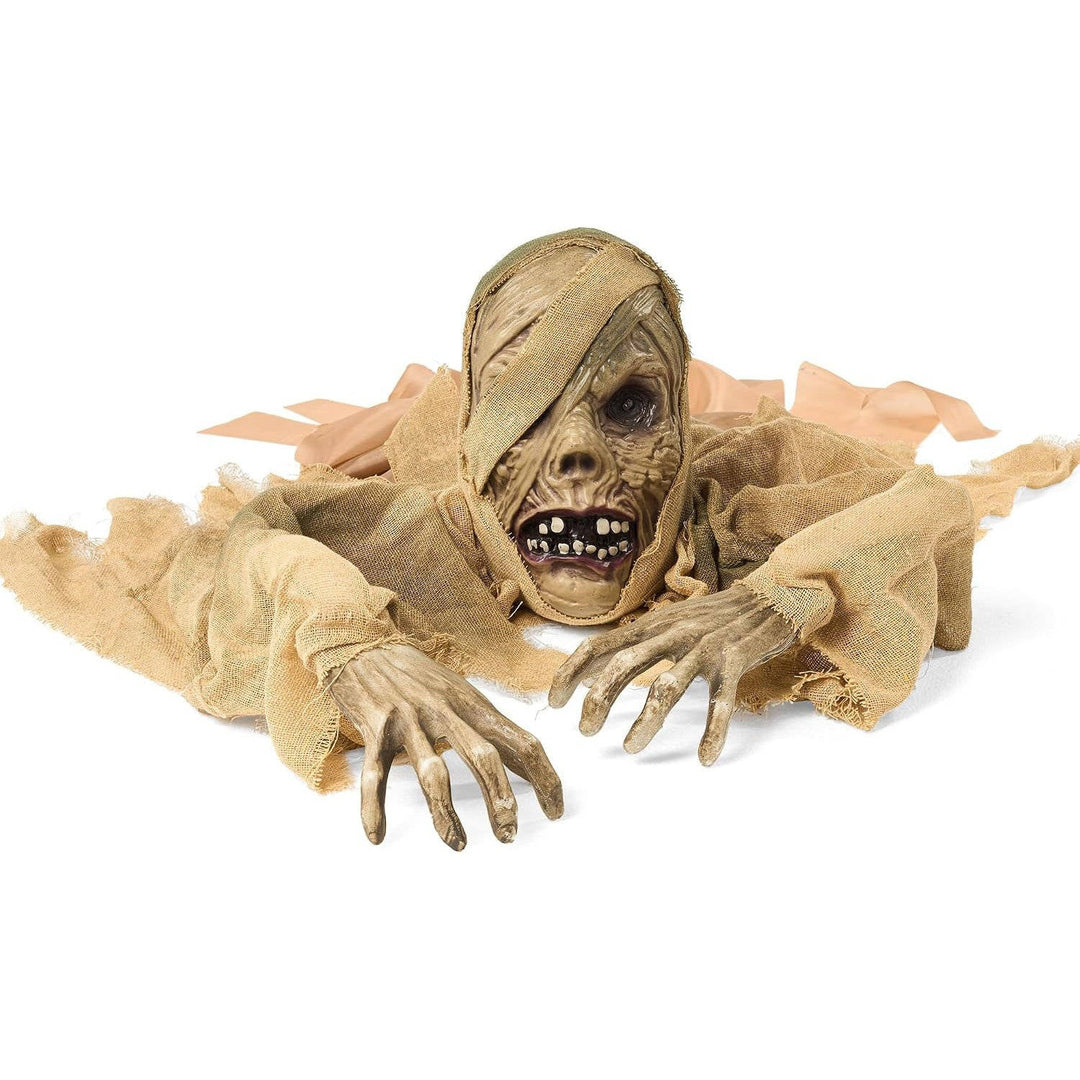 Halloweenův zombie průkopník s rozsvícenýma očima a děsivým zvukem