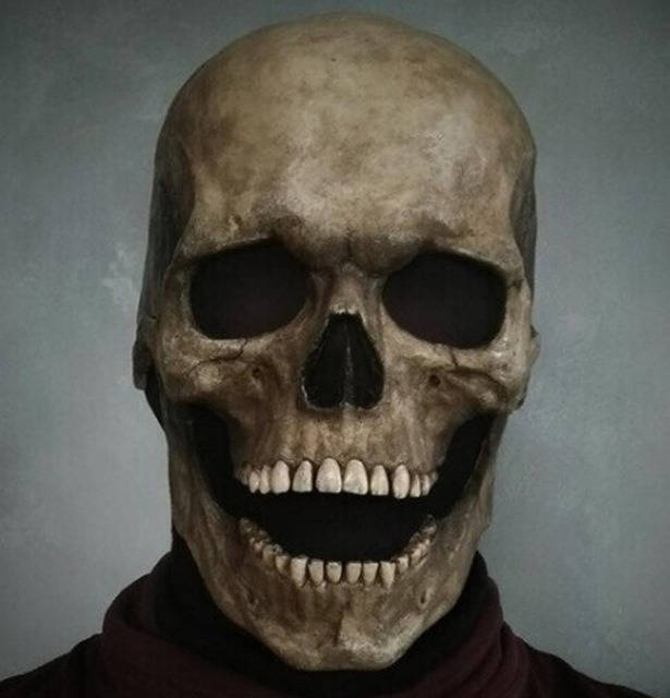 Halloweenova realistická maska kostlivce zakrývající celou hlavu s pohyblivou čelistí
