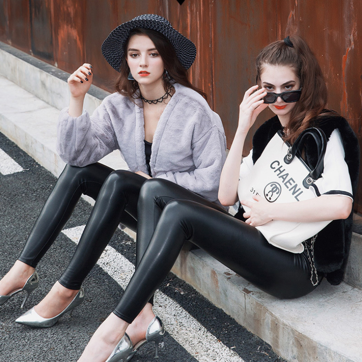 Fleece-Lined High-Waisted Faux Leather Leggings-MODAUTLET