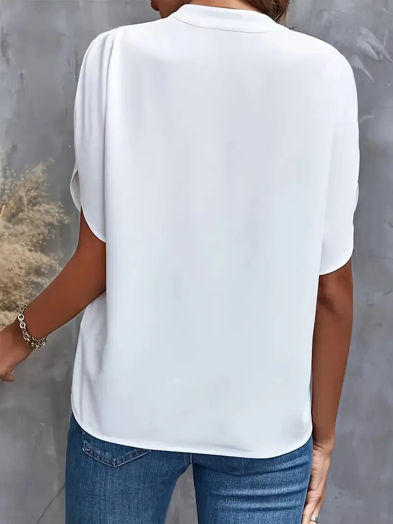 Margot | Blusa Feminina Descontraída com Decote em V e Mangas Curtas