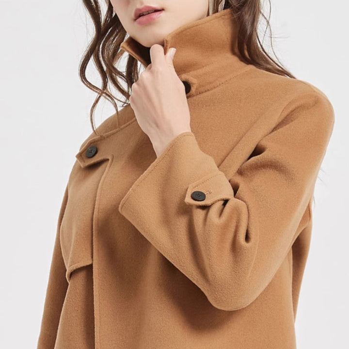 Women's Cropped Wool Jacket with Notch Lapel Design