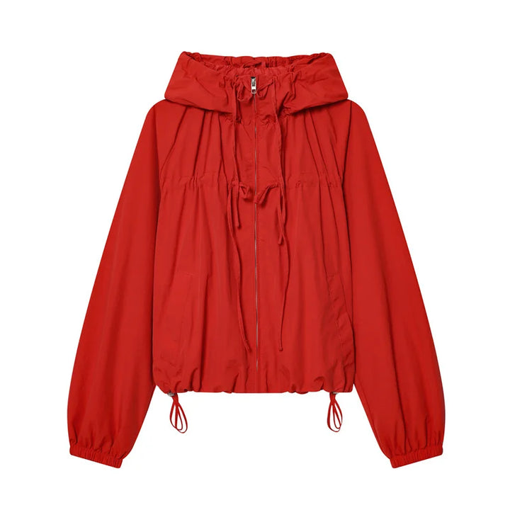 Chaqueta cortavientos con capucha y bajo fruncido para mujer