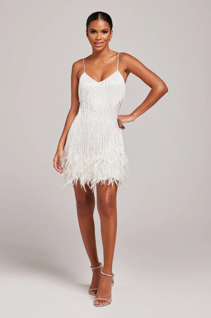 Emily | Vestido corto de cóctel con flecos y plumas para mujer